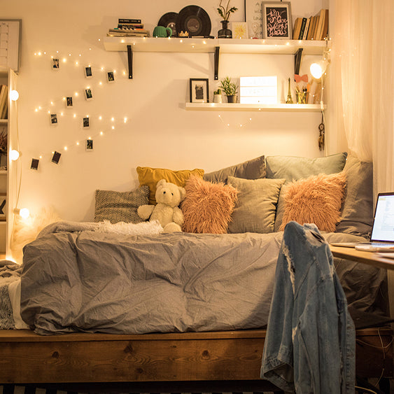 Dorm Room Essentials: Ideas for Useful Items and Decorations