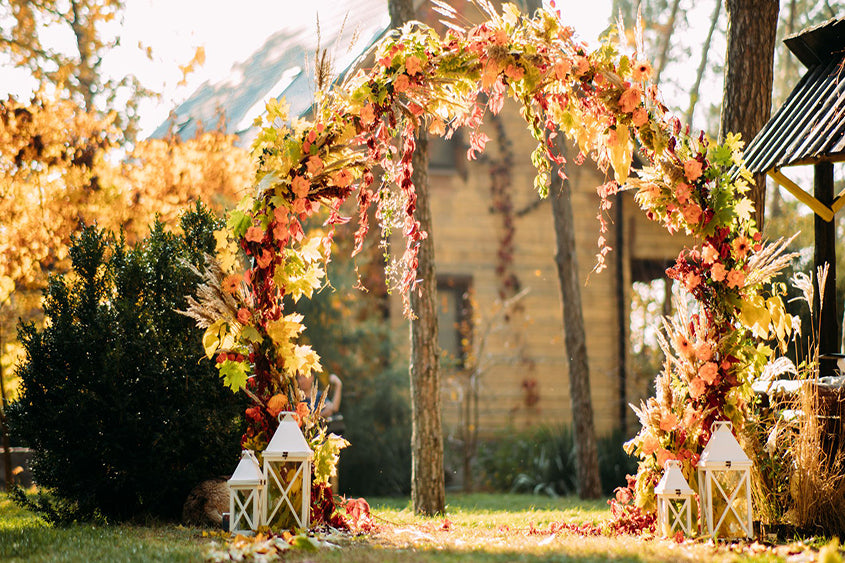 Fall Wedding Decorations: How to Add Autumn Style to Your Ceremony